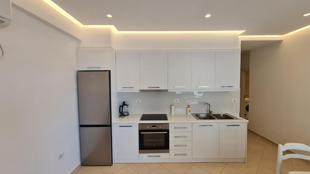 Sea And City View Apartment Sarande Exterior photo